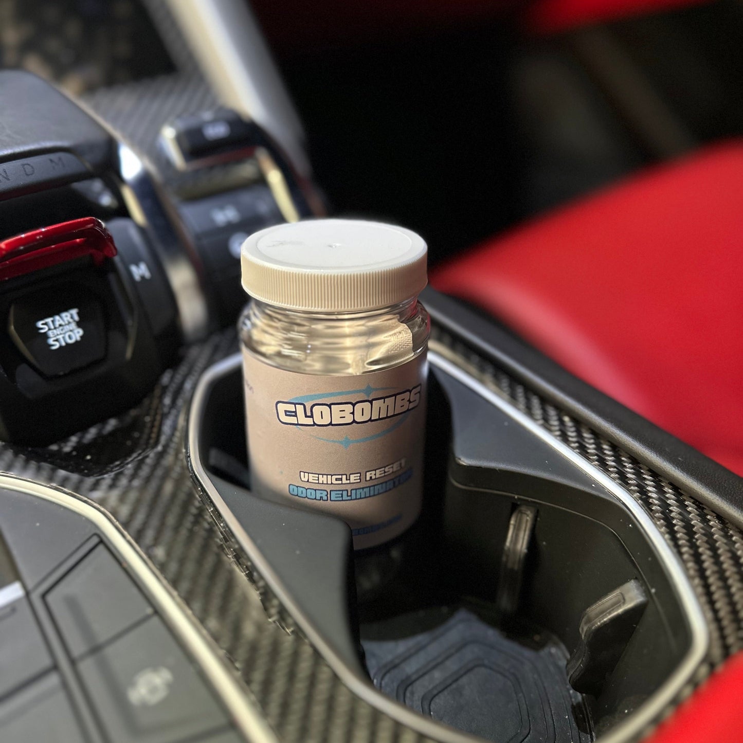 Use clobombs car odor bomb and eliminator to remove cigarette and smoke smells from vehicle.